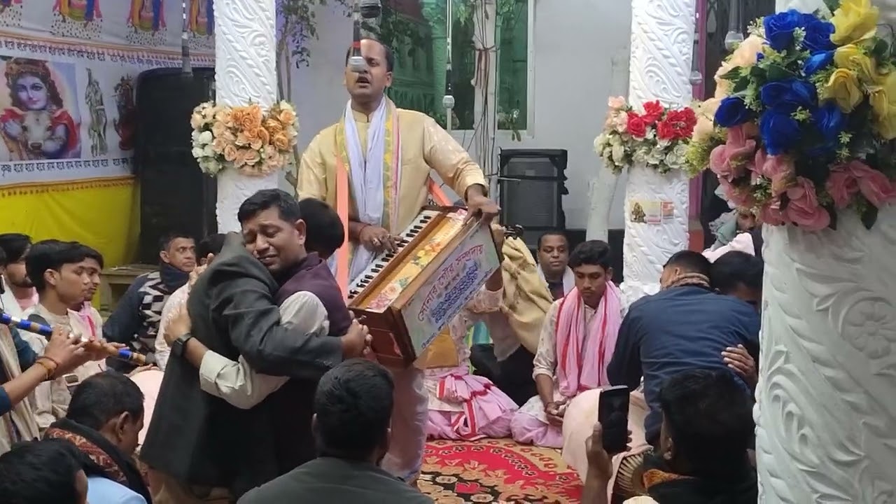 সোনার গৌর সম্প্রদায়, সাতক্ষীরা।উৎসব অঙ্গন :শ্রী শ্রী রাধাগোবিন্দ মন্দির, কালাকচুয়া,বুড়িচং কুমিল্লা