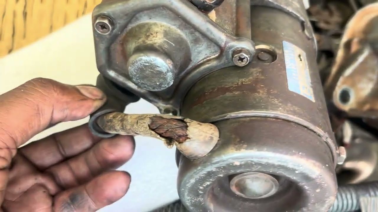 Como trocar o motor de partida da Toyota Hilux passo a passo 
