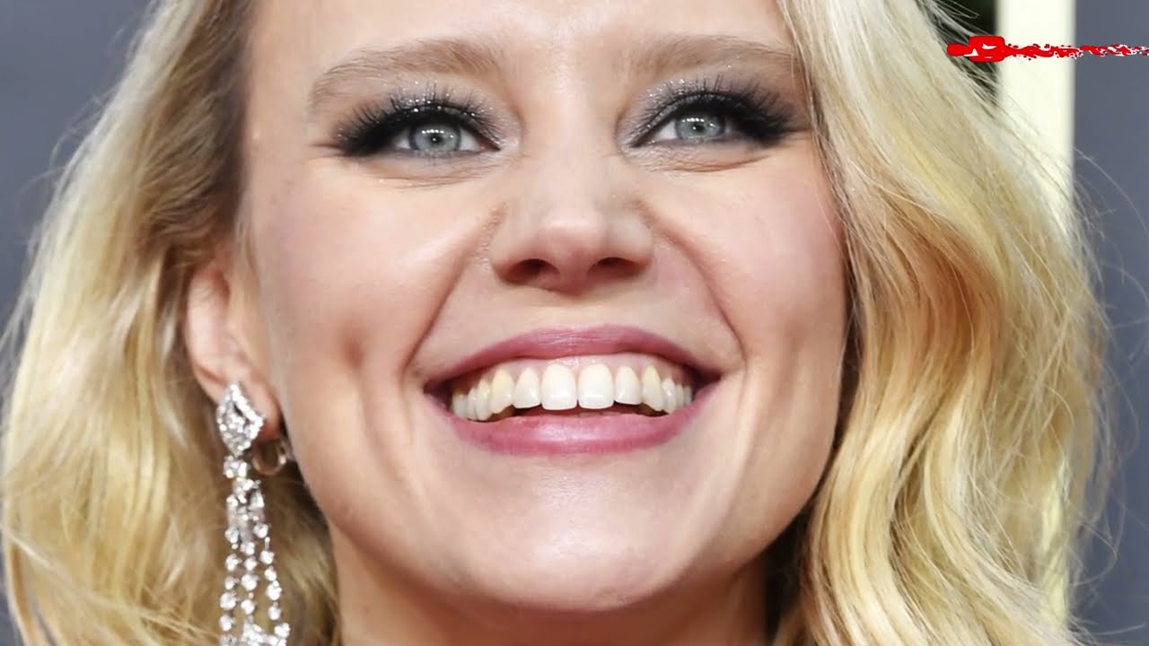 Kate McKinnon , 41 , Shows Her Huge Size In New Bikini Photos