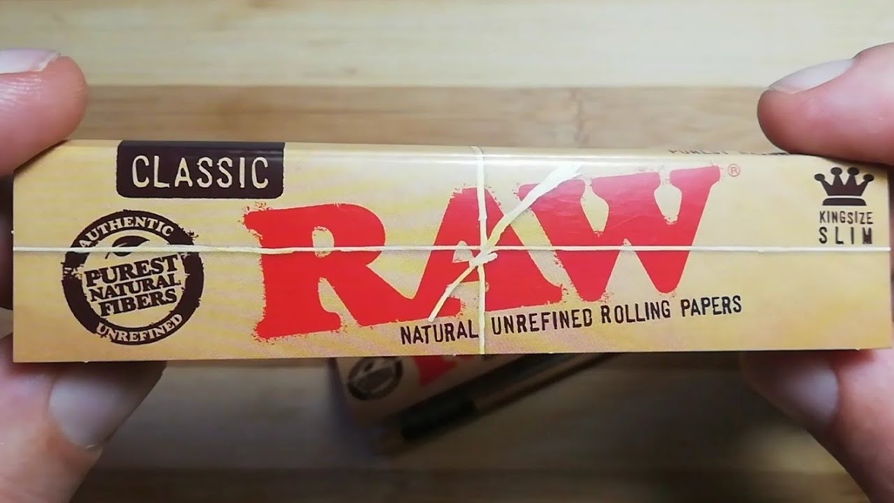 World's Best Rolling Paper? RAW Classic Review