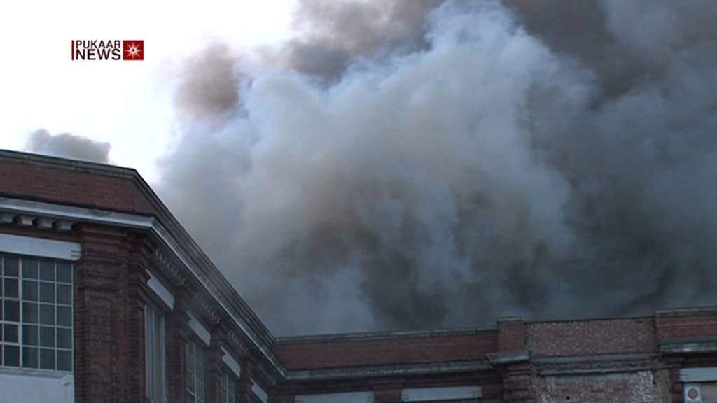 Large Factory Fire in Leicester - Pukaar News