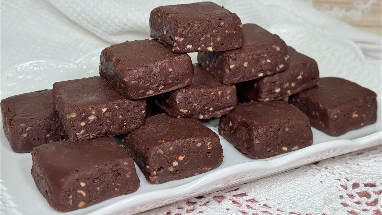 Fudge al cioccolato e nocciole