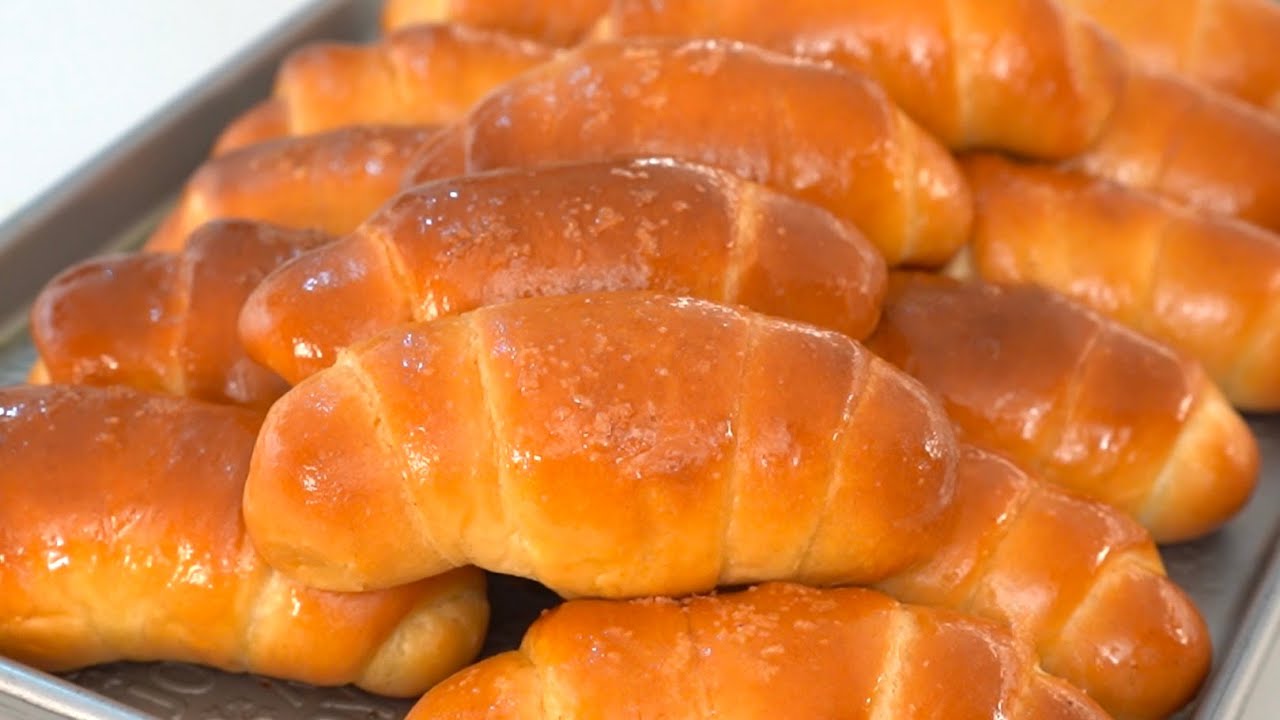 Buttery and Crunchy SALT BREAD