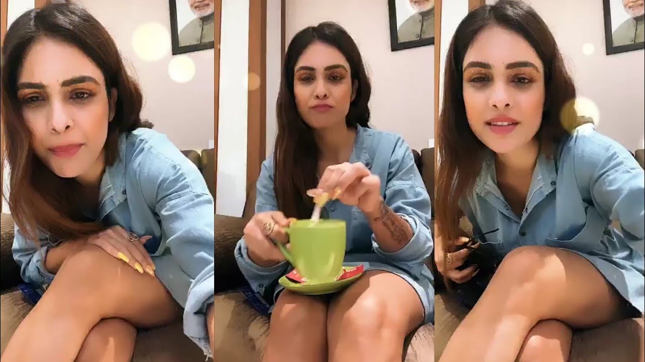 Neha Malik I Live Instagram     (49)