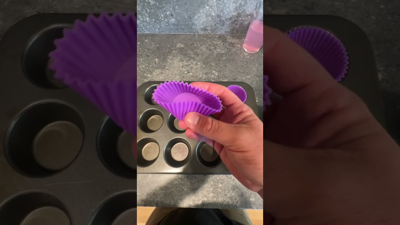 Amazon Basics Reusable Silicone Round Baking Cups, Muffin Liners Review