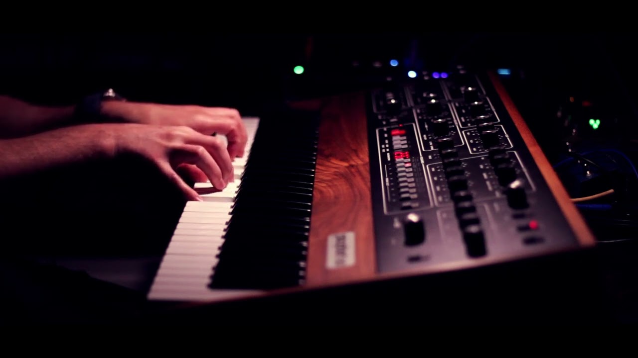 Sequential Prophet 10 REV4 soundscape - Tonight there are no dreams