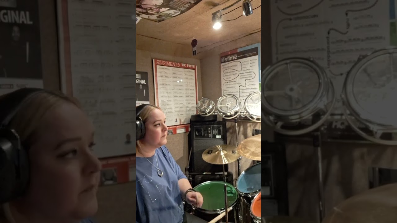 First Attempt at Mony Mony on an accoustic kit 21/04/25. Thanks to @jodrummer-vj8infor the lesson!