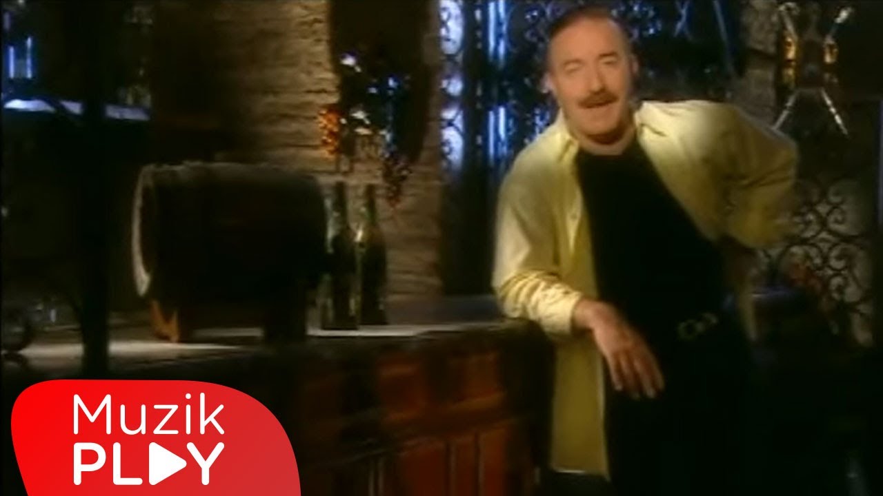 Agora Meyhanesi - Nejat Alp (Official Video)
