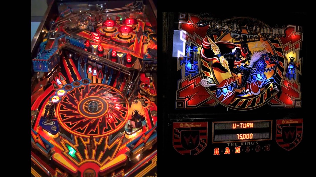 Black Knight 2000 Pinball - Gameplay