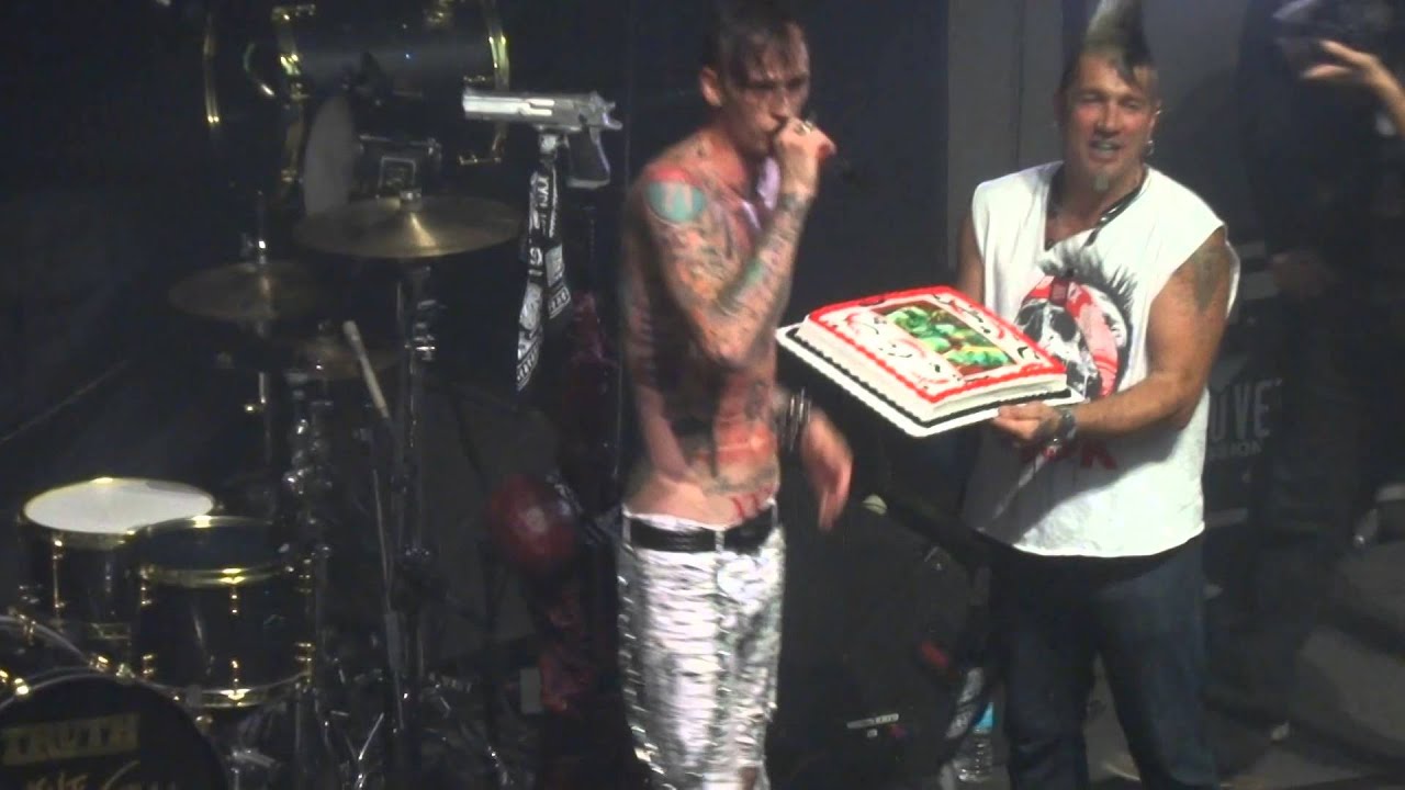 Machine Gun Kelly - Wanna Ball & Rook's Bday (Detroit) 10.3.14