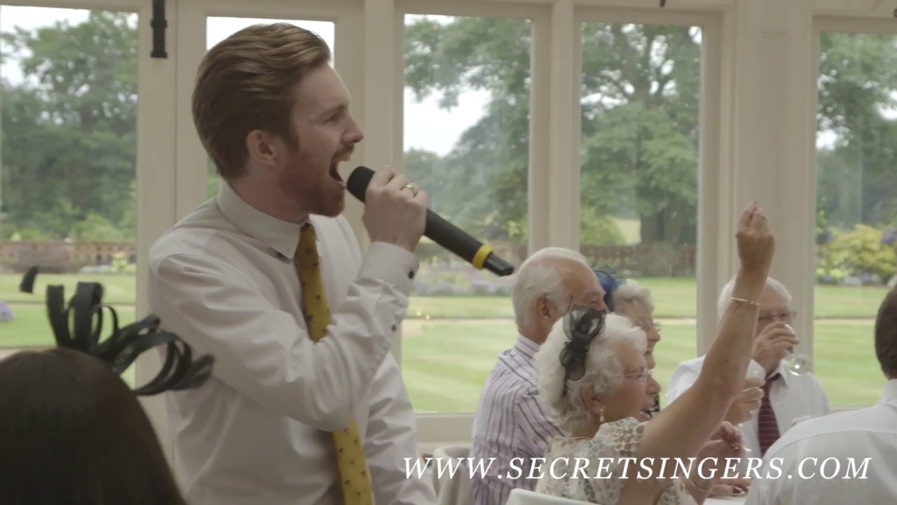 The best Singing Waiters experience from the Secret Singers