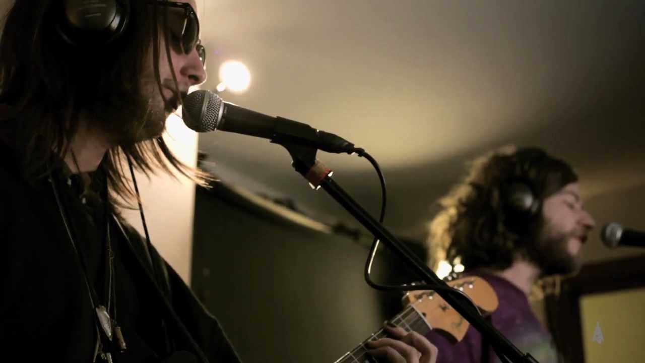 Wampire - Can't See Why + Giants | Newtown Radio | Swan7 Studio