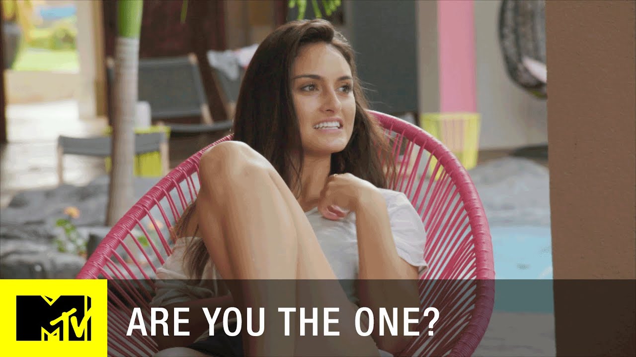 'Is Gio Flirting w/ Fire?' Official Sneak Peek | Are You the One? (Season 4) | MTV