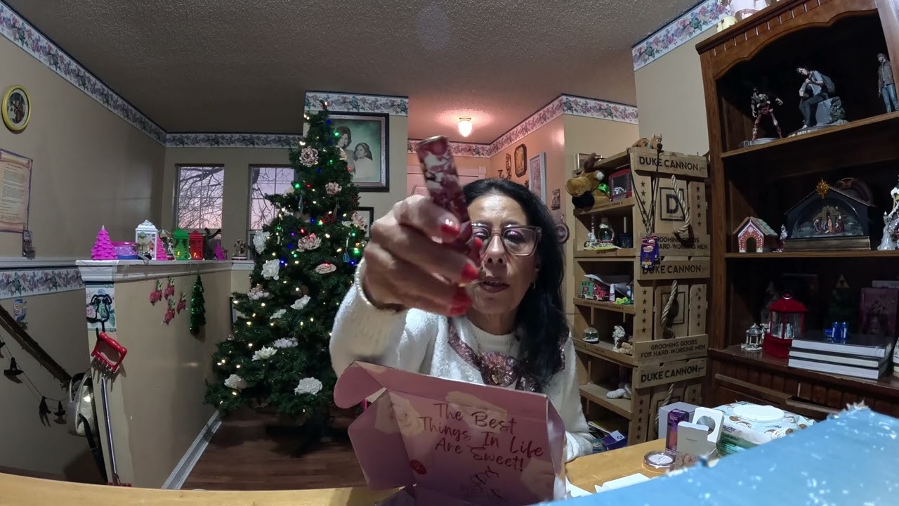 EyeScream Beauty Box: Martina Has Another Mystery Box!!!