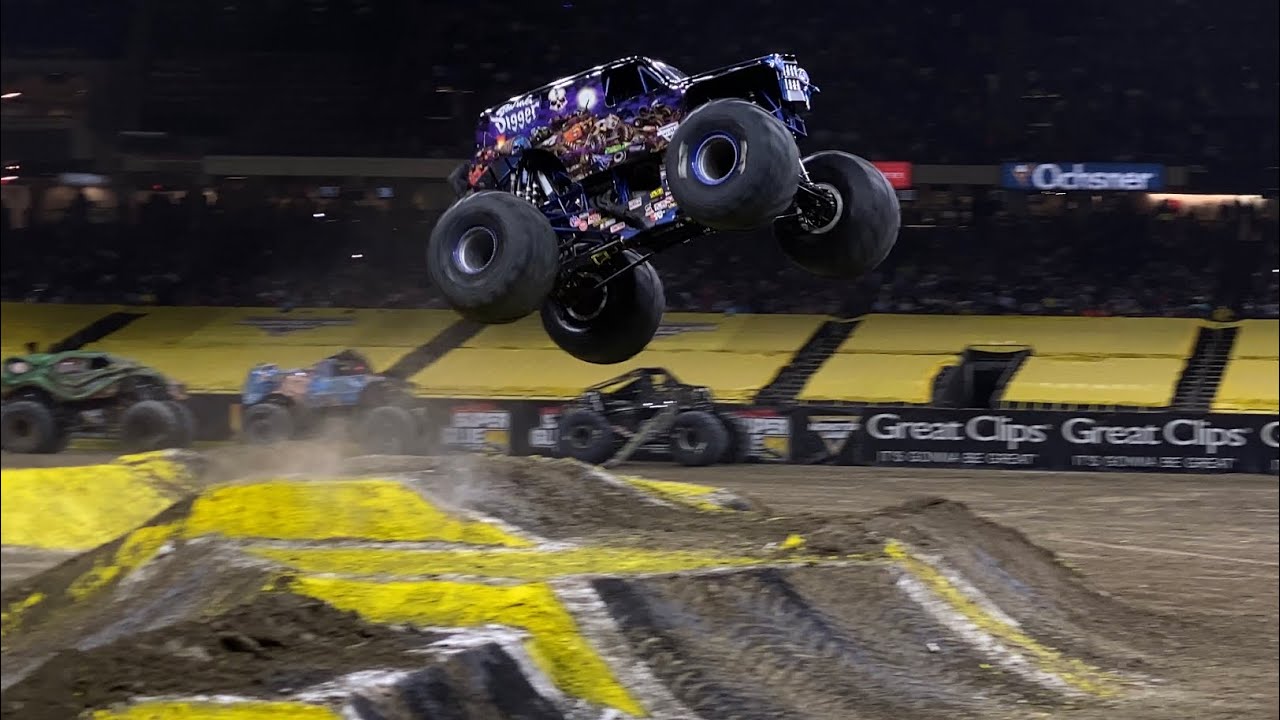 Monster Jam New Orleans 2021 Son-Uva Digger (Ryan Anderson) [WINNING] Freestyle 07/31/21