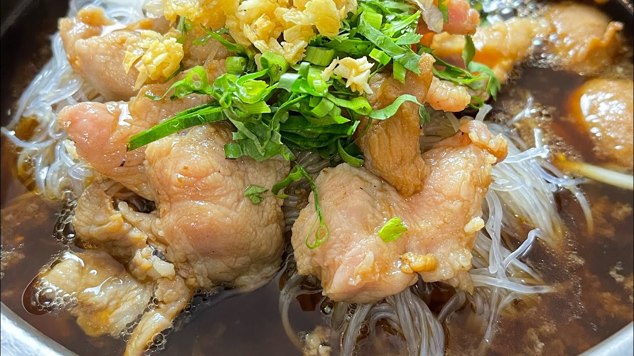 វិធីធ្វើគុយទាវទឹកខ្មៅ 😋