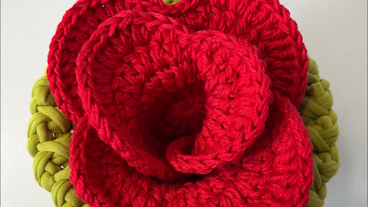 Porta copo coração/flor de crochê