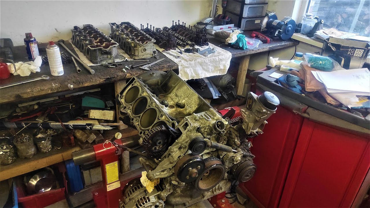 M113 engine rebuild - Part 1 -  engine disassemble S124 V8 turbo
