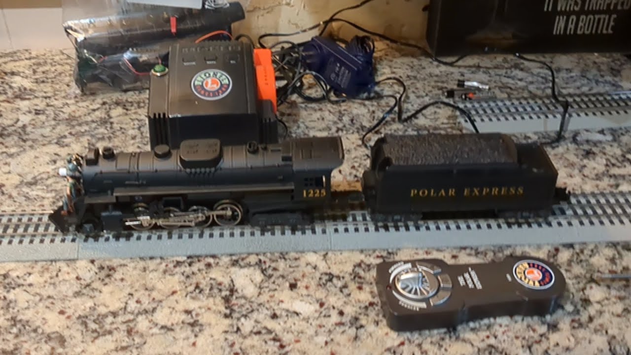 Проблема решена! Паровоз Lionel Polar Express 2-8-4 LionChief не работает (артикул 6-30218).