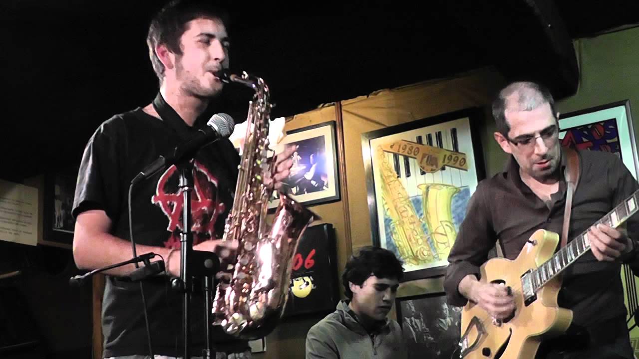 JAM SESSION JAZZ FILLOA - Chameleon (A Coruña, jazz Filloa 25.5.11) [HD]