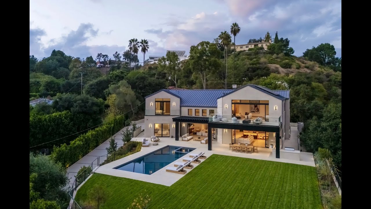 'Modern Farmhouse' in Bel Air | Sotheby's International Realty - Brentwood Brokerage