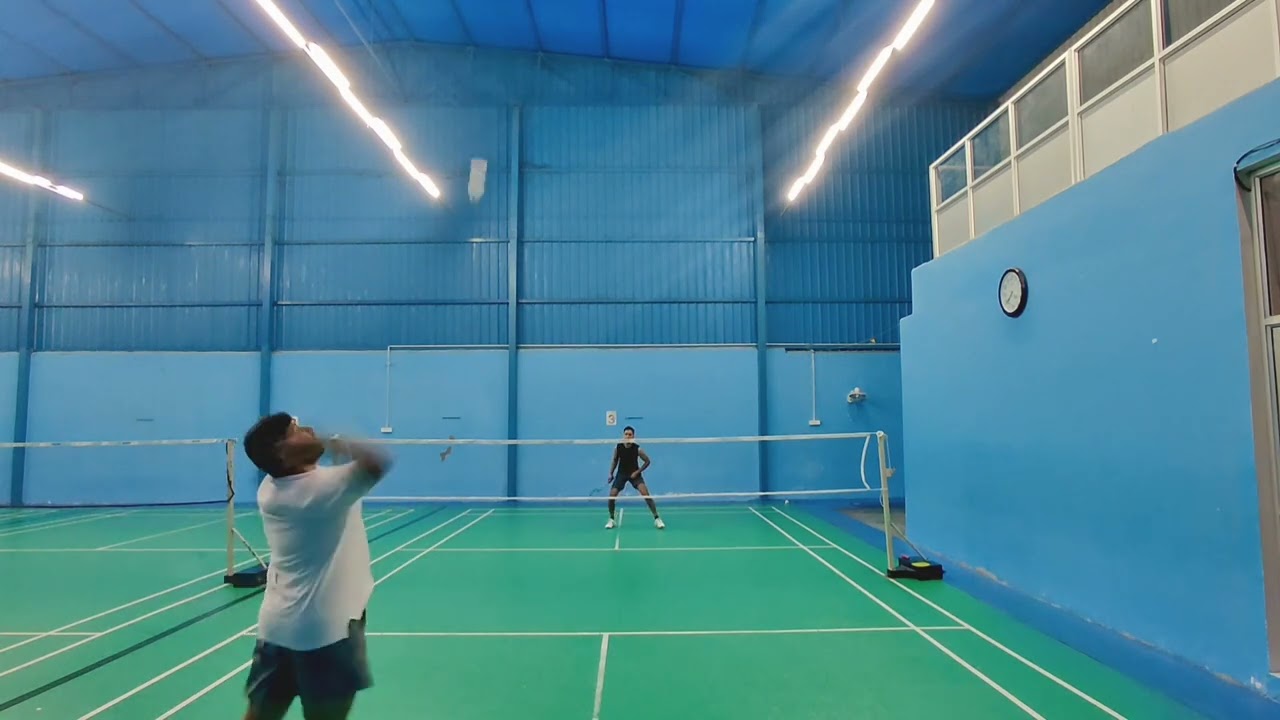Fast & Fierce Singles Match | Energetic Badminton Game