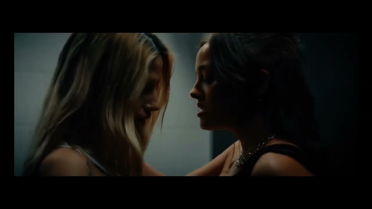 I Know What You Did Last Summer 2025 | Lesbian Scene