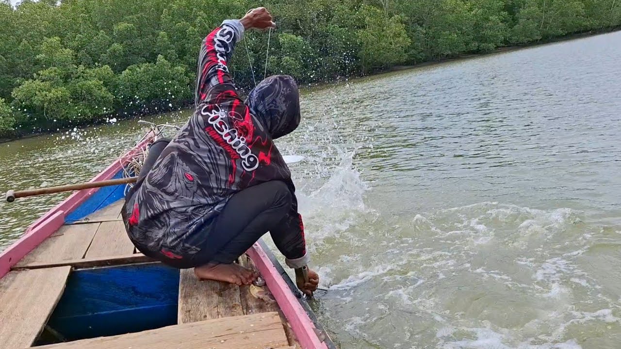 SI AKAP PUTIH BABON MENCOBA MELOLOSKAN DIRI DARI PANCINGKU