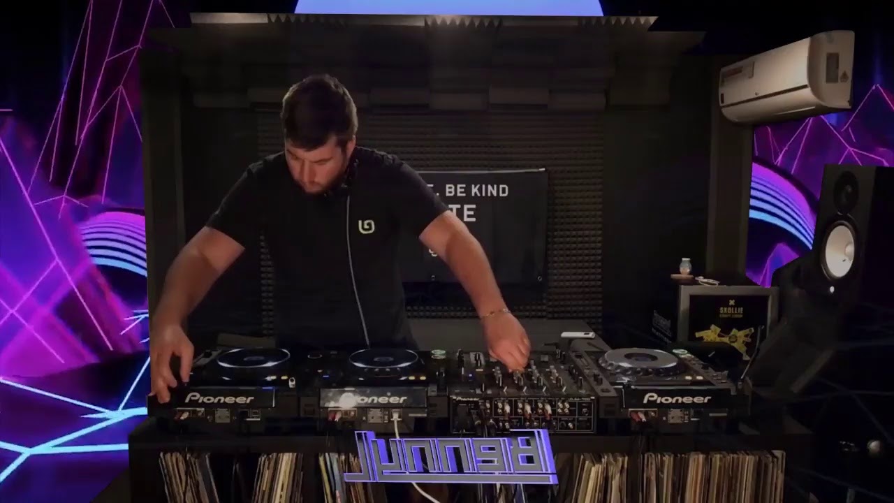 Breakin Science & Lockdown DnB present Benny L B2B Taxman