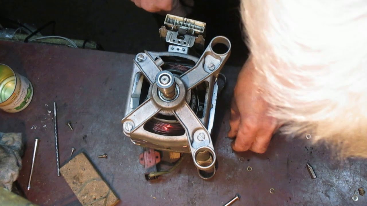 Motor Welling HXGM2I. 03 from the washing machine,  replace of commutator , brushes replacement.