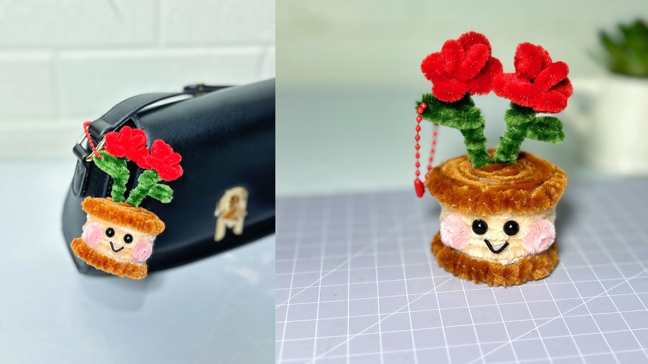 DIY Keychain Rose Flower Making With Pipe Cleaner 🌹 Easy Fuzzy Wire Crafy