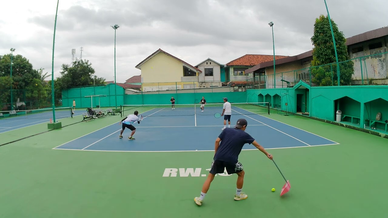 Learning Tennis for Fun… Then the Neighbors Went Pro : Ali Rino vs Satrio Bowo