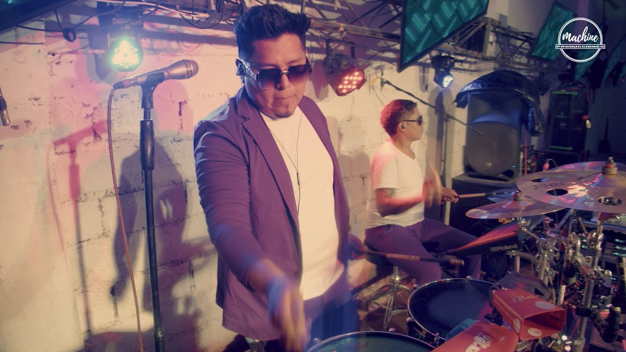 Los Yalaz - Este tonto ya se va, EN VIVO CALAMA
