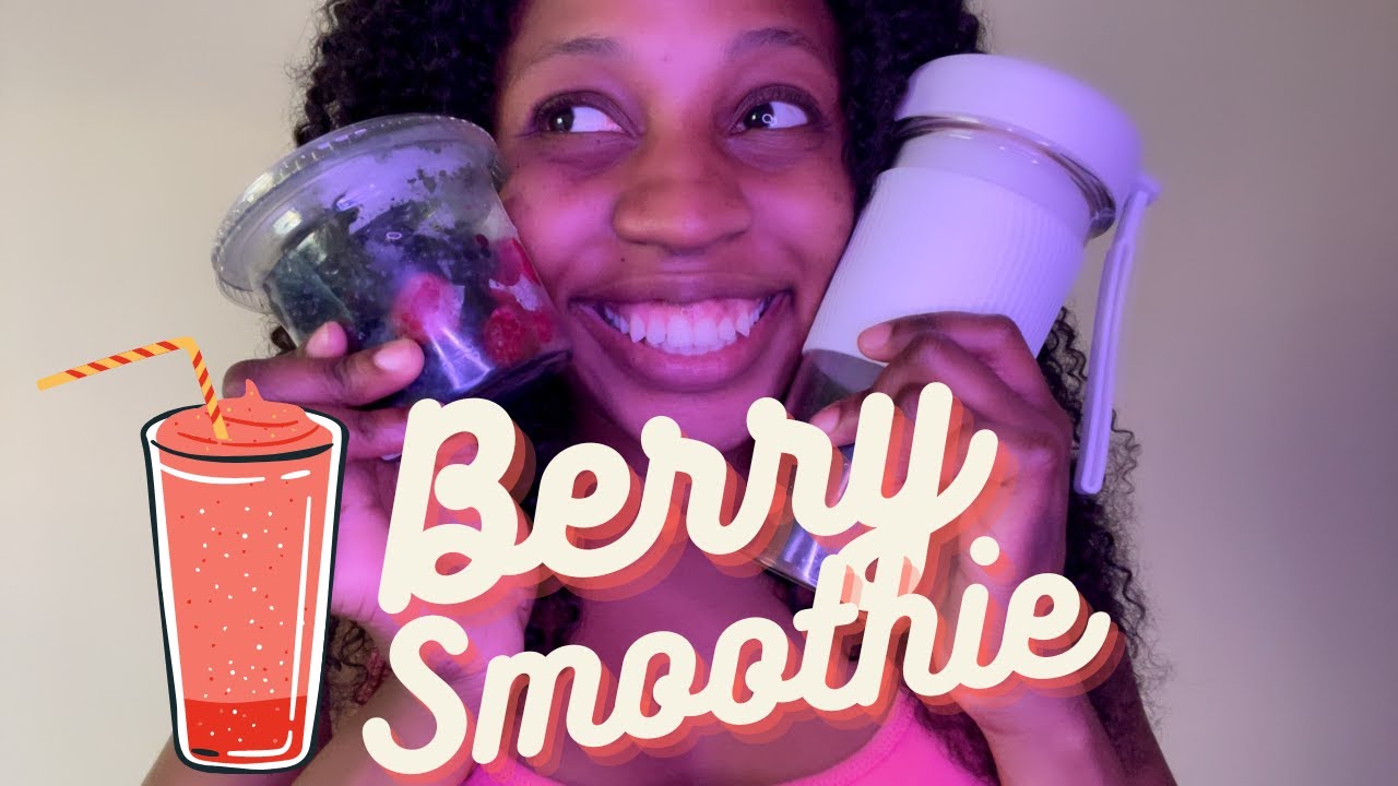 Trying a Very Berry Smoothie Recipe with new blender || South African YouTuber