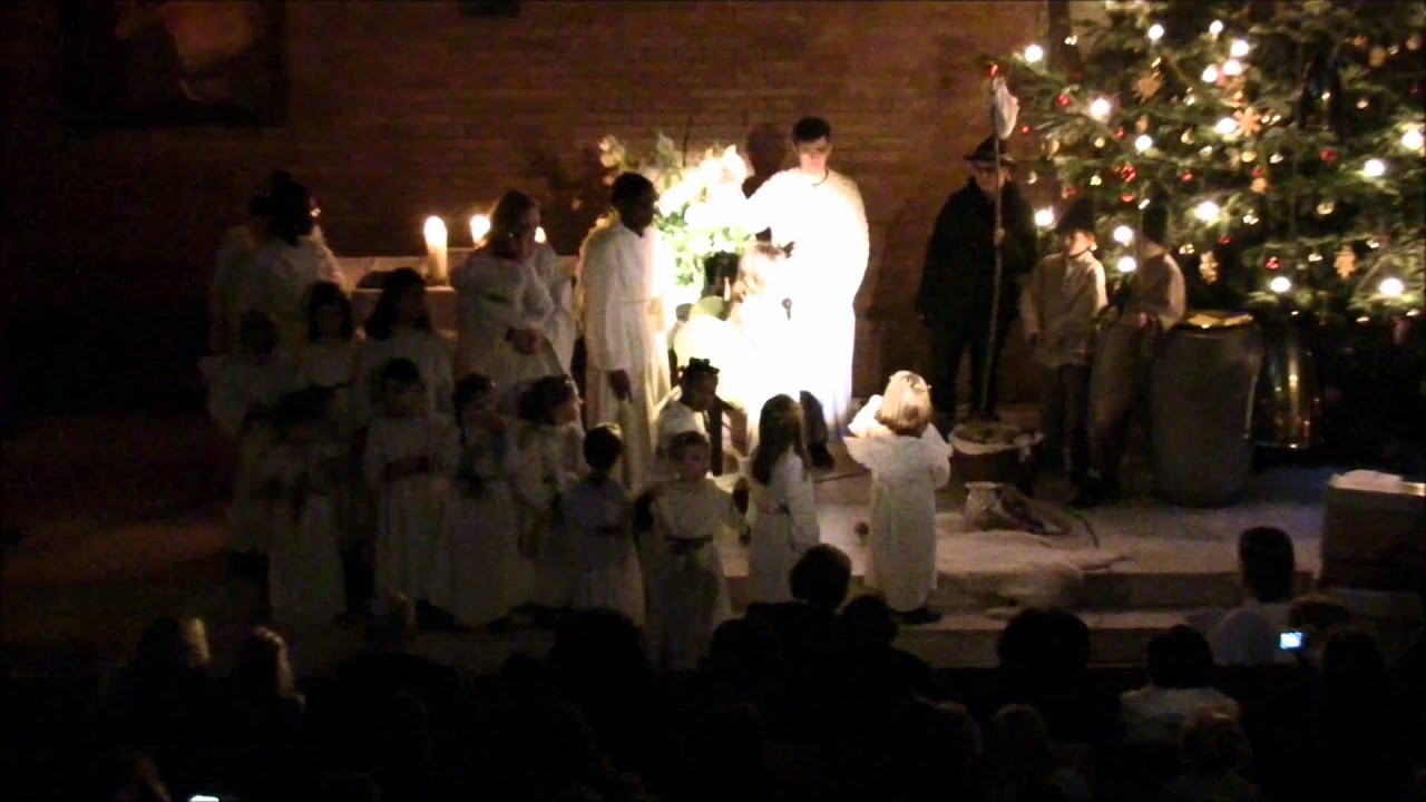 Nikodemuskirche Krippenspiel Engelschor 2013
