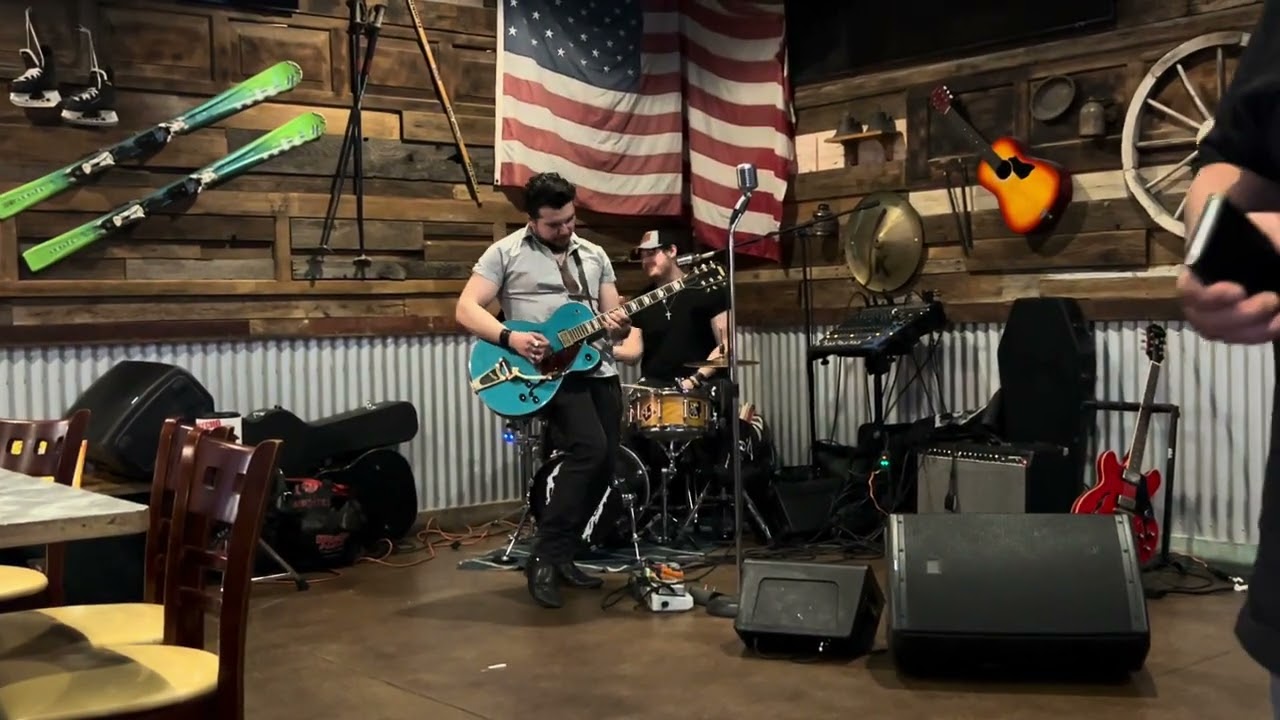 Neon Moon (Brooks & Dunn cover)- Psycho Punx)￼