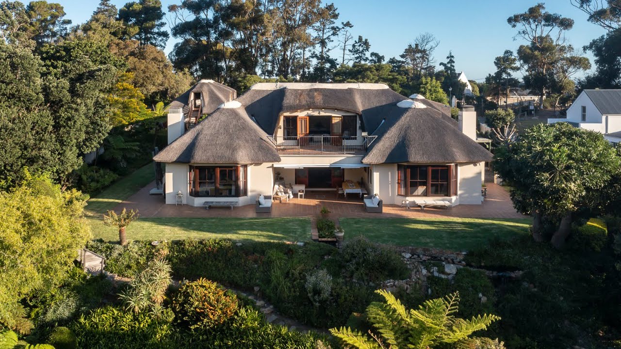 Farmstyle Living In The Heart Of Hermanus