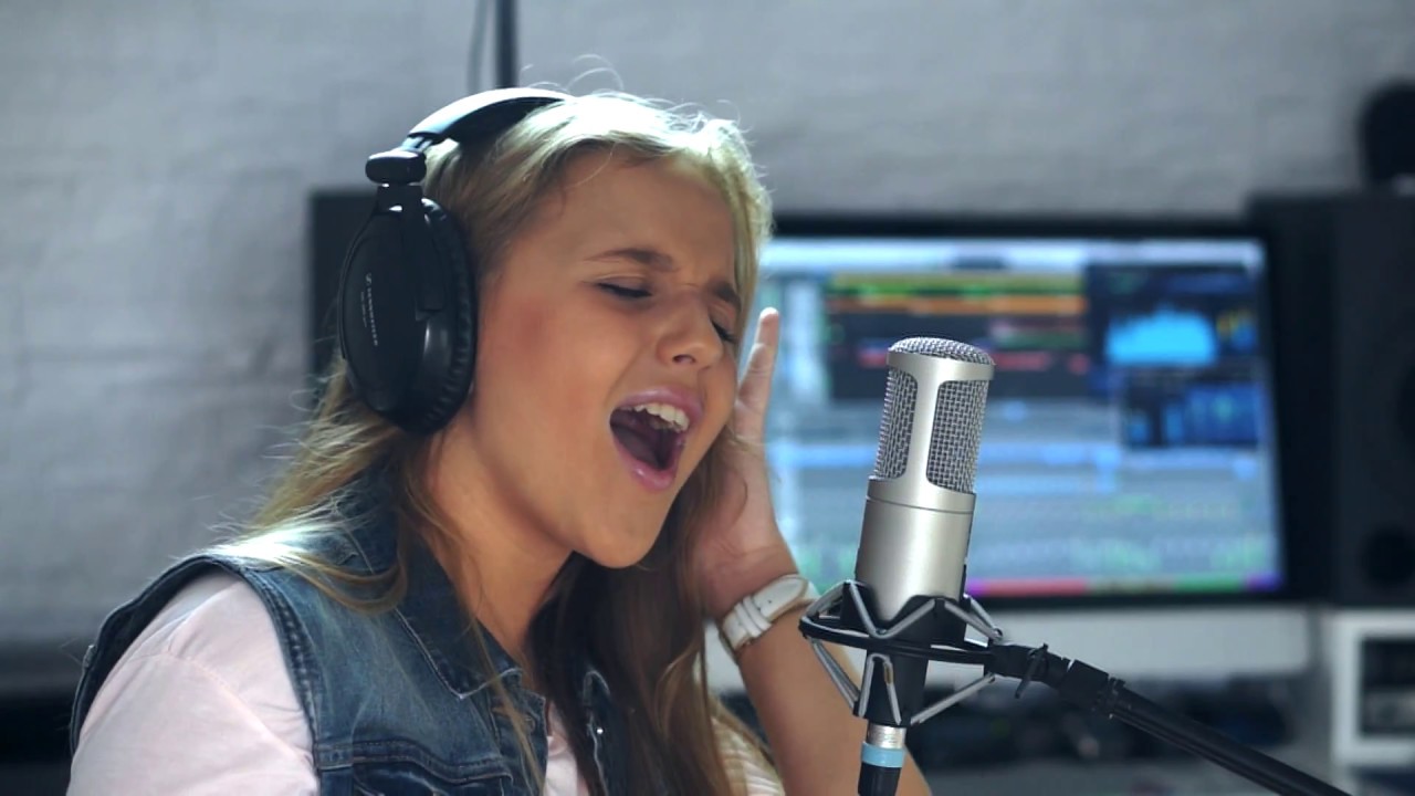Diana Kovaľová 13 rokov   VYZNANIE Marika Gombitová cover