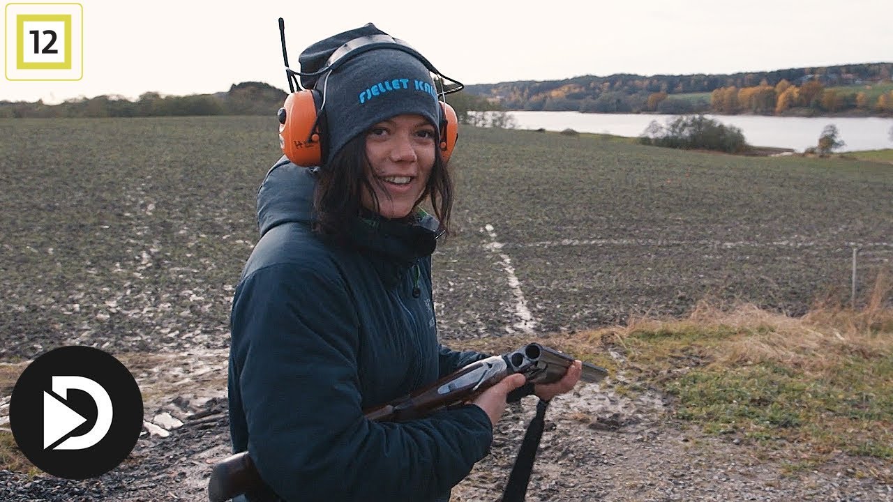 Jegertvillingene | Johanne taper i leirdueskyting mot en nybegynner | discovery+ Norge