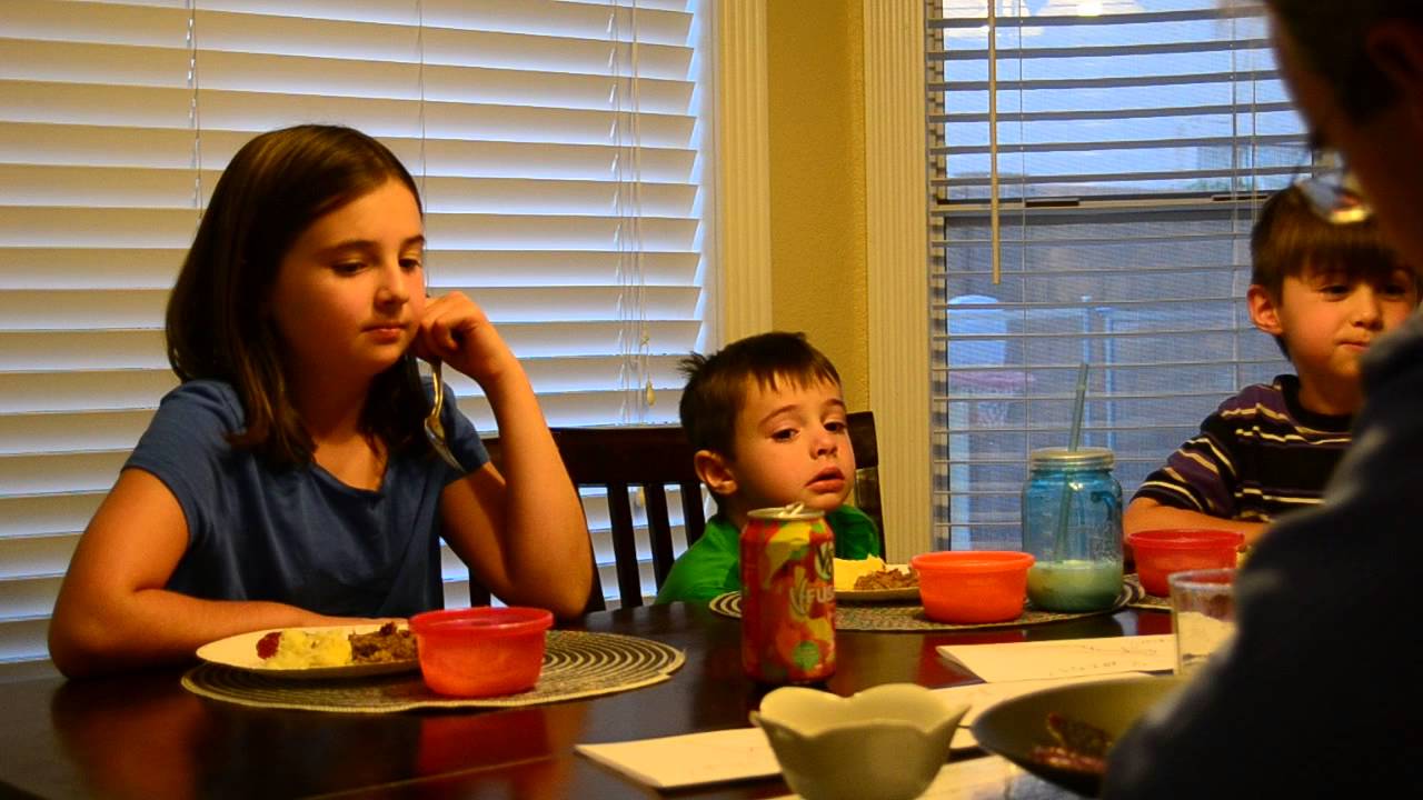Telling the Kids About A Surprise Disneyland Trip 2014