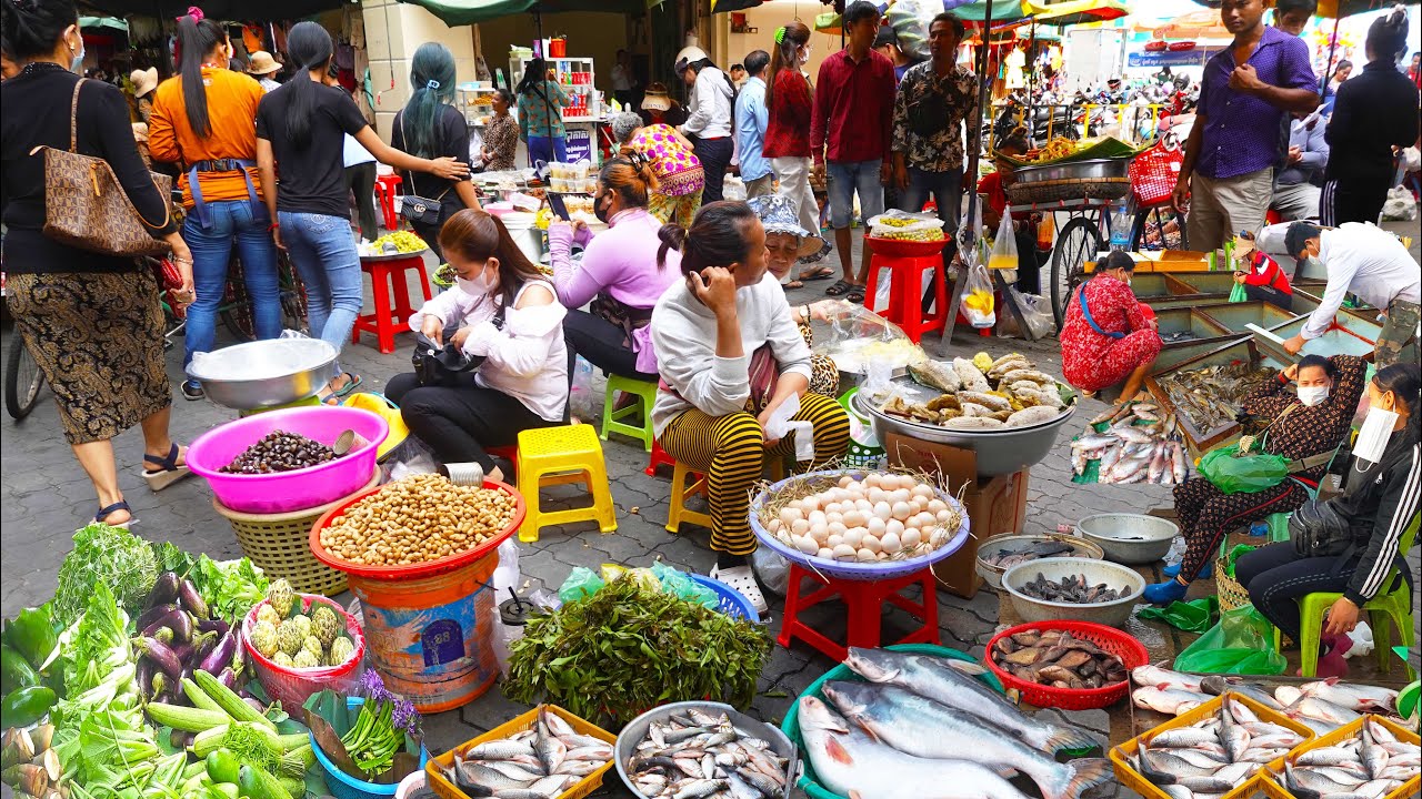 Amazing Cambodian Wet Market - Routine Food & Lifestyle @ The Market