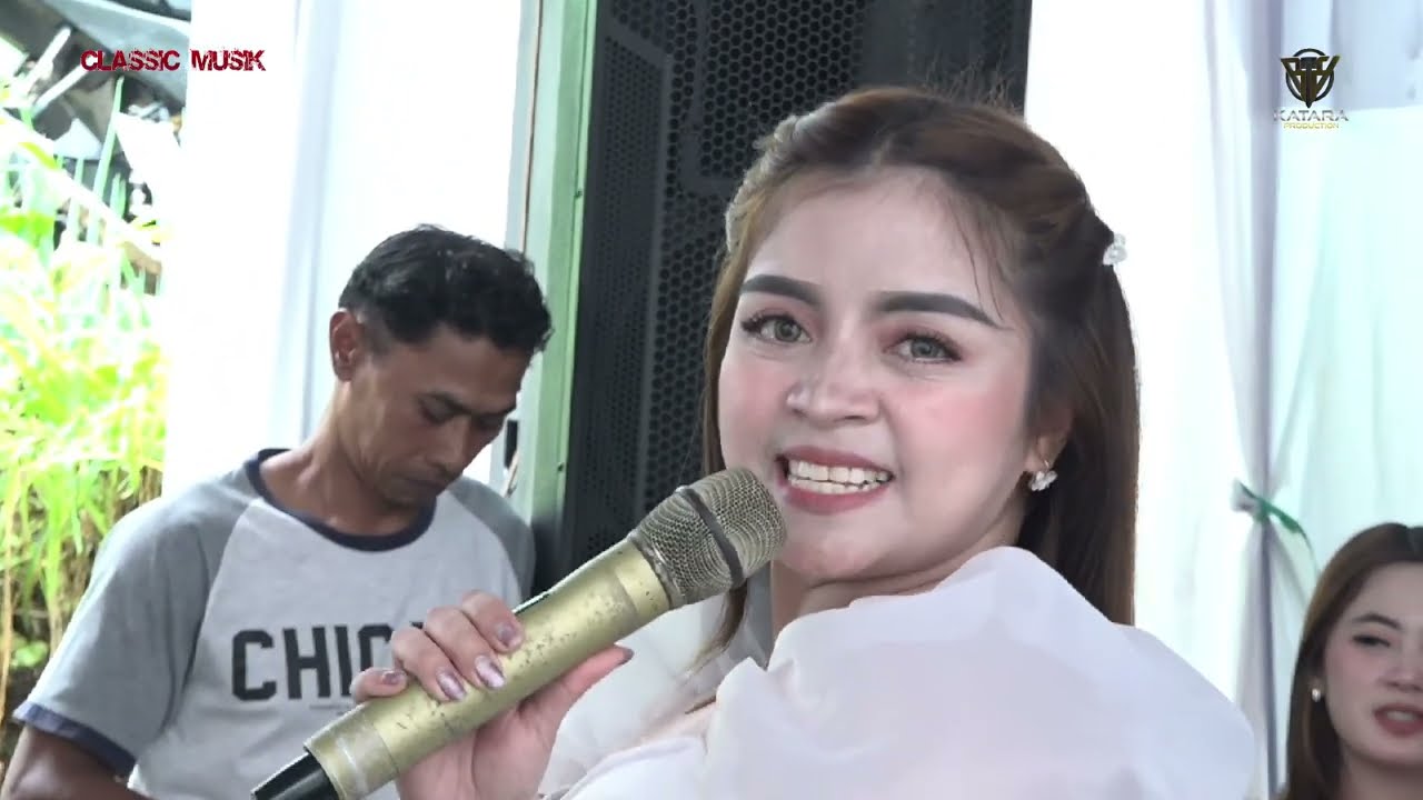 CINTA PERTAMA  || CLASSIC MUSIC | VOC AYUNI BERBI
