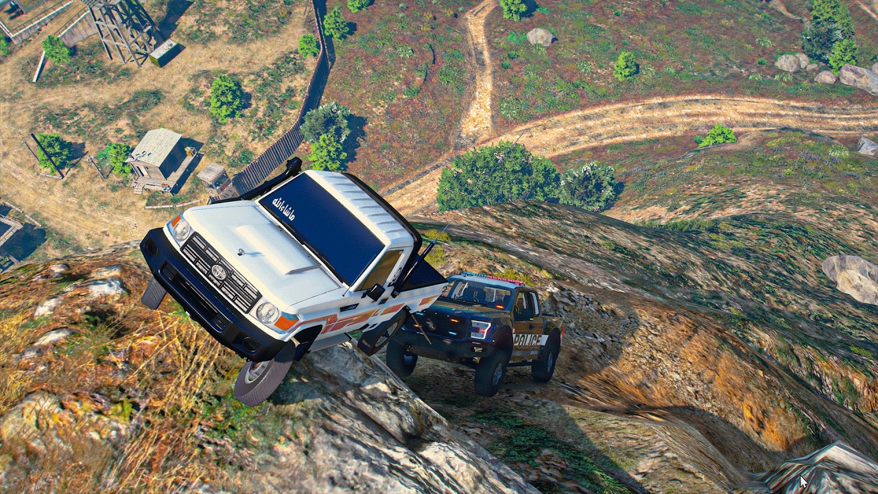 شرطي تافه يتمصخر على الشاص وعندما يقع أمام الذئاب يتفاجئ بمن انقذه | قراند 5 GTA V