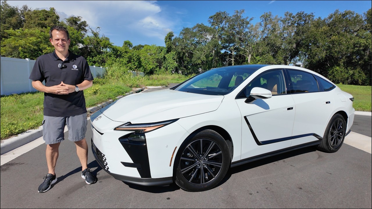 Lexus ES 350h 2027 года &mdash; самый доступный новый среднеразмерный люксовый седан