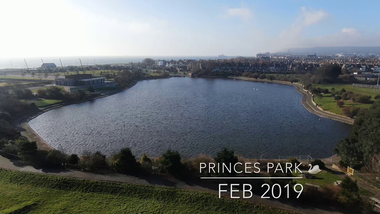 🦆 Princes Park in Eastbourne [DJI Mavic 2 Zoom]