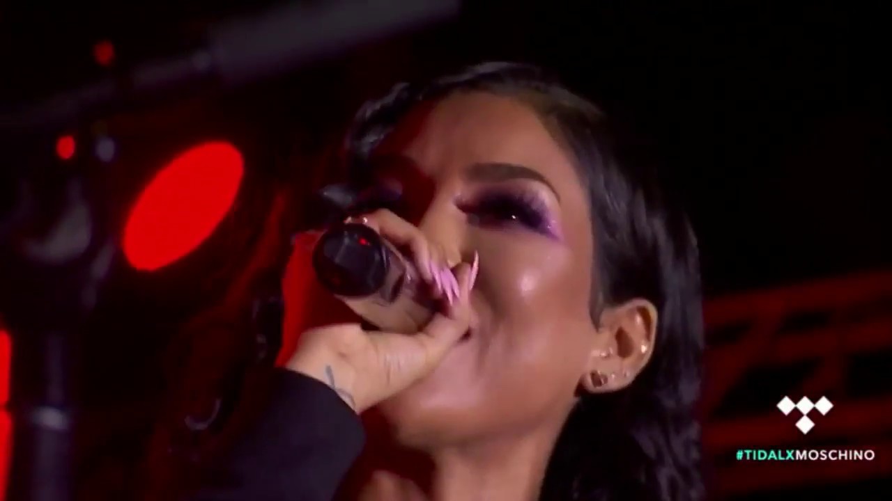 Jhené Aiko - Hello Ego performance (live) set Moschino X Tidal