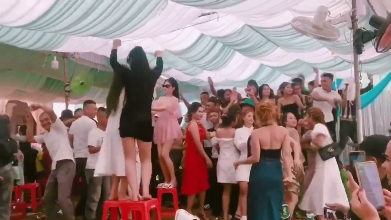 nhất gái gia lai nhì trai Đăk Lăk nhảy cực sung nonstop DJ remix hot đám cưới ở Tây Nguyên