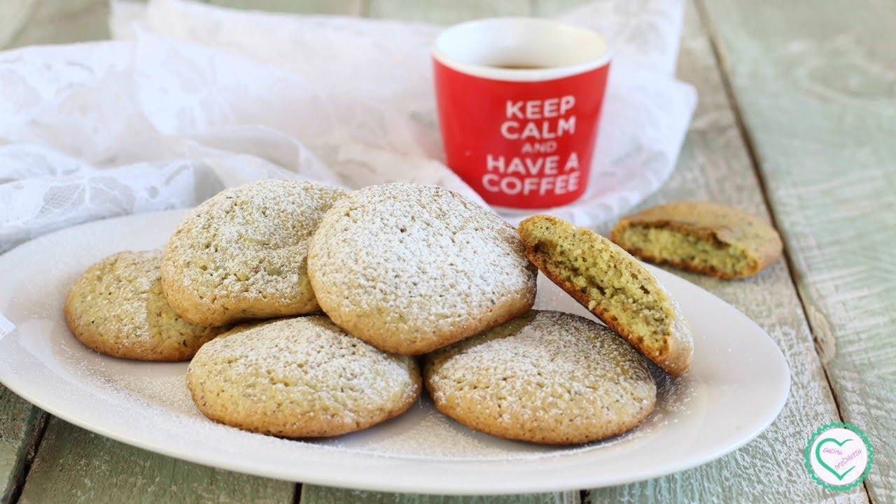 BISCOTTI AL PISTACCHIO, morbidi dentro e croccanti fuori
