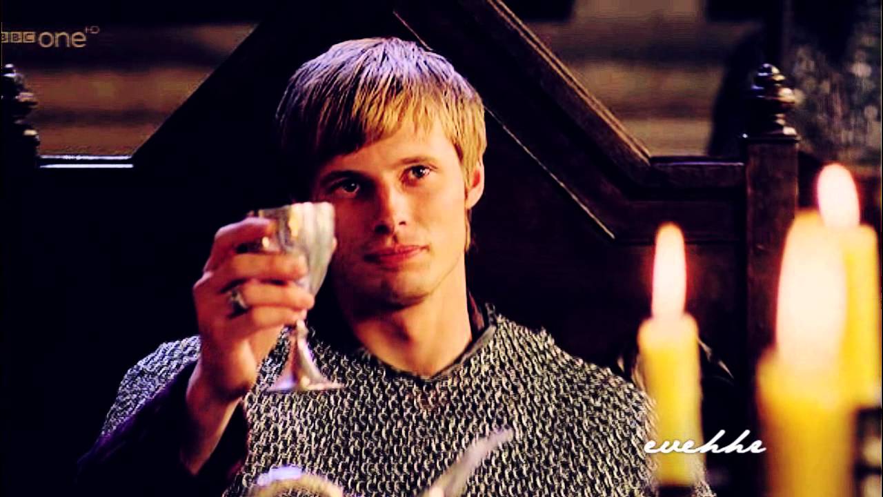 Mary/Arthur (Sansa) She wolf