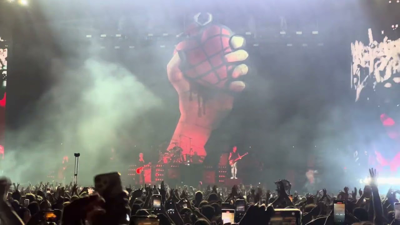 Green Day - Holiday @ Coachella